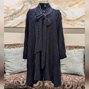 NWOT Elegant Navy Blue Textured Tie Top